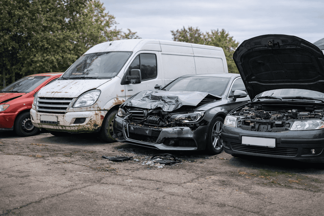 Welche Fahrzeuge ? die Autoverwertung in Bergkamen übernimmt – Teileträger bis Motorschaden